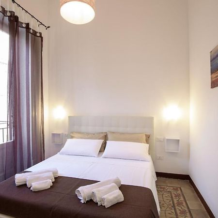 Housestation Palermo Buitenkant foto