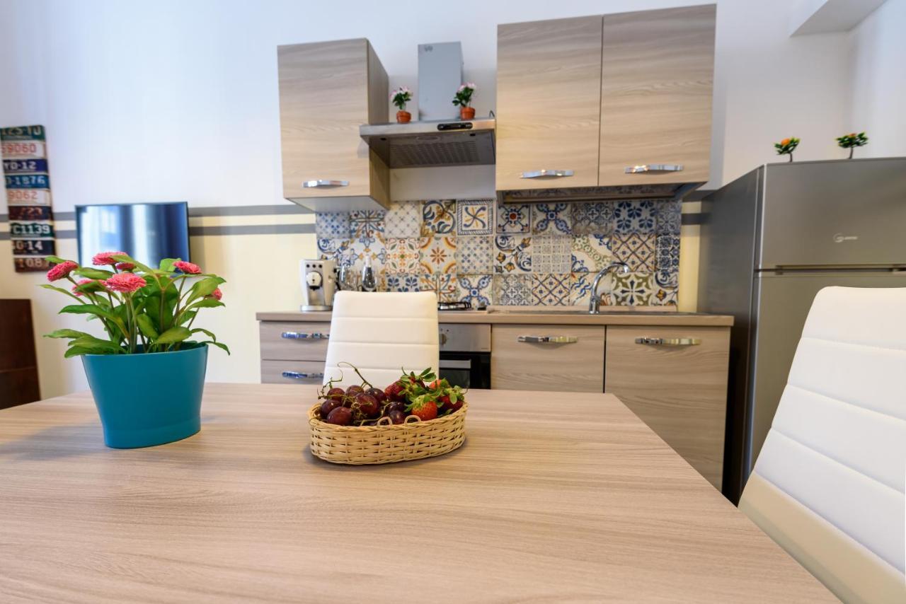 Housestation Palermo Buitenkant foto