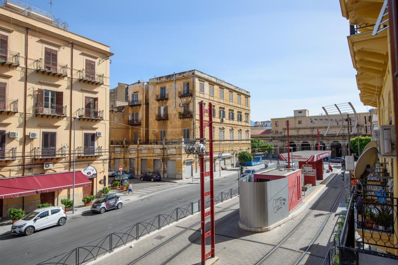 Housestation Palermo Buitenkant foto